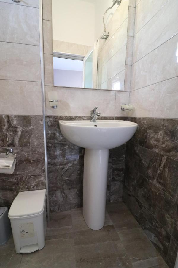 Hotel Potami Beach - Mondi Goro Himarë Extérieur photo